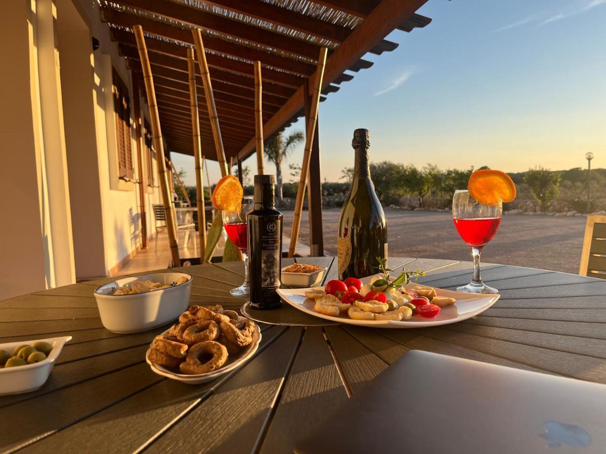 Tenuta Ingegna Apartments ポルト・チェザーレオ エクステリア 写真