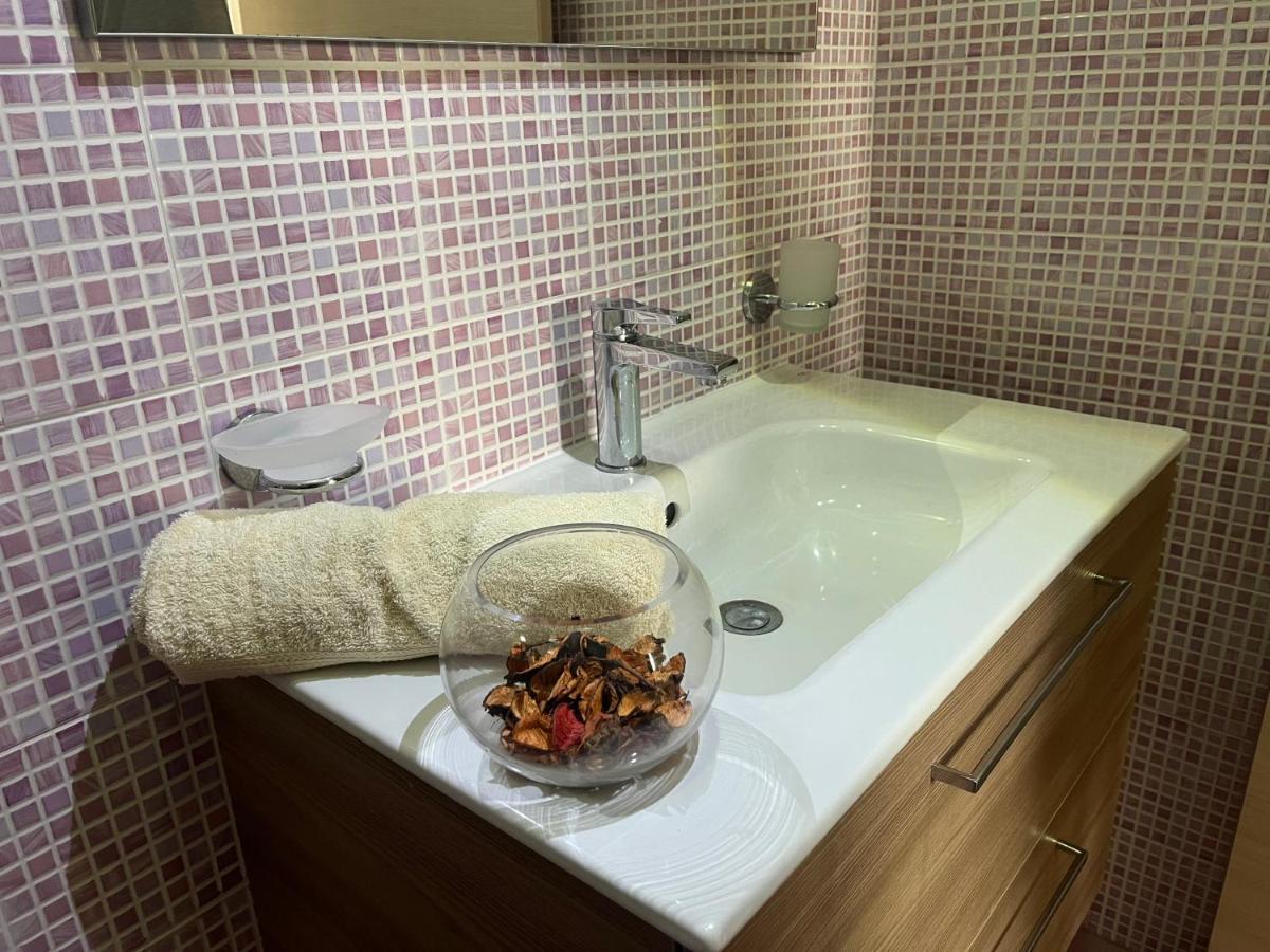 Tenuta Ingegna Apartments ポルト・チェザーレオ エクステリア 写真